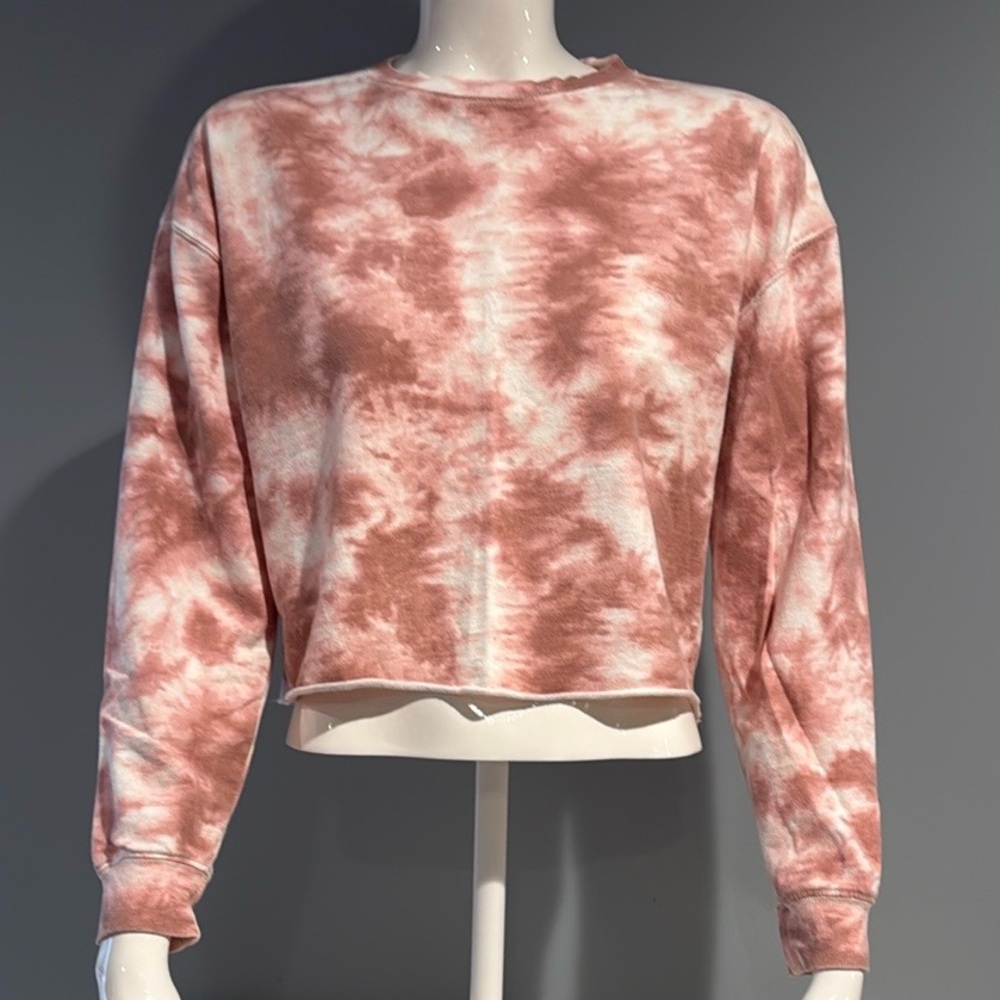 Sky and Sparrow Pink Tie Dye Cropped Long Sleeve Sweatshirt